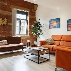  Apartment Modern 2 Bedroom With 75” Tv & Free Wi-fi United Kingdom