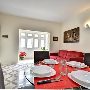  Apartment Valletta Central Apartment Malta